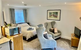 Cotswold Studio With Kitchen & Patio